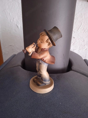 sehr schöne hummel figur 