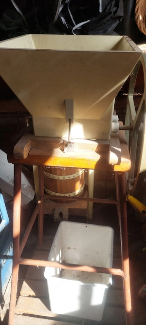 gebrauchter Obstmuser