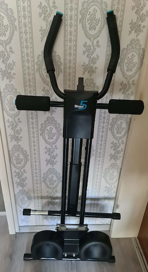 Bauch Beine Rücken po trainingsgerät
