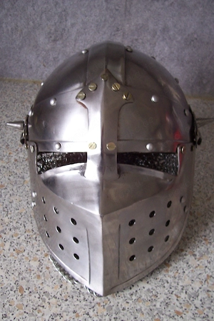 Spätmittelalterliche Beckenhaube