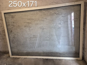 Großes Fenster   Festverglasung   Maße 250 x 171 cm