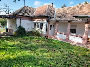 Haus, Bauernhaus im typischen ungarischen Stil, Südseite Balaton (Ungarn) Bild 3