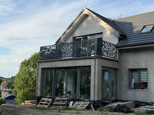 Balkongeländer, Flügeltore & Schiebetore   Metallzaun mit CNC-Motiven (z.B. Wölfe) nach Maß