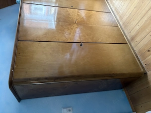 Oma s Schlafzimmerschrank Vollholz