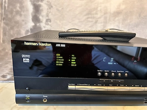 Harman Kardon AVR 3000 Dolby Digital 5.1 AV Receiver.  Bild 3