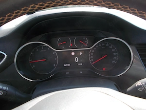 Opel Crossland X INNOVATION 1.5 Diesel 120 PS Rückfahrkamera Lenkradheizung HU 03.2028