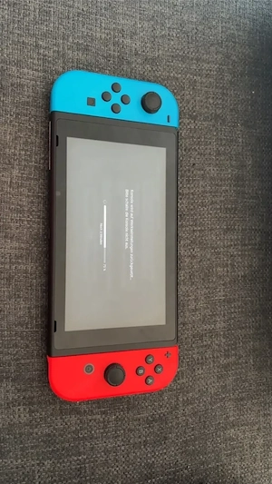 Nintendo Switch + Mario Kart 8 Deluxe   Top Zustand, sofort spielbereit!