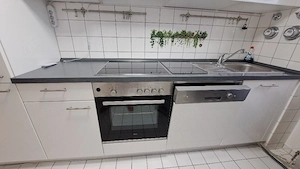 hochglanz Einbauküche inklusive Elektrogeräte Abgebaut Bild 3