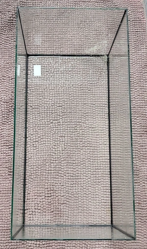60 Liter Aquarium mit Filter und Heizer