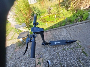HiQis V10 E-scooter