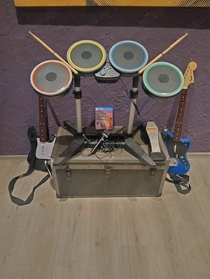 PS 4 Rockband 4  Bundel