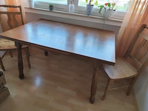 Esstisch + 2 Stühle 