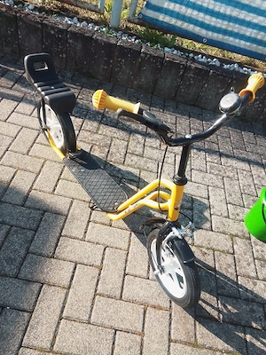 gelbe Kinderroller Easy Rider