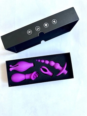Vibrator mit verschiedenen Aufsätzen