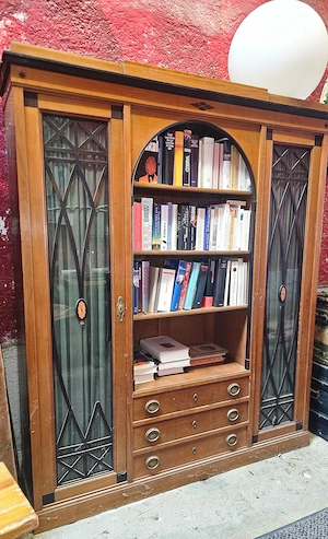 Kirschbaum-Schrank um 1910 20