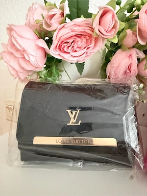 LV Portmoinee