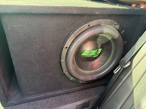 Apokalypse DB-SA272 Subwoofer mit Gehäuse und Endstufe