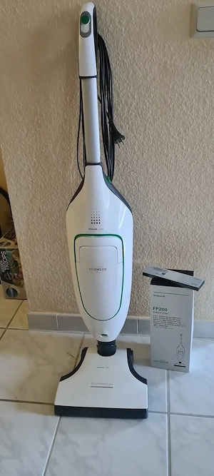 1x Staubsauger Vorwerk Kobold VK200 mit Teppich -Bodenbürste EB400