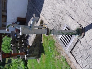 Schwengelpumpe für Deko