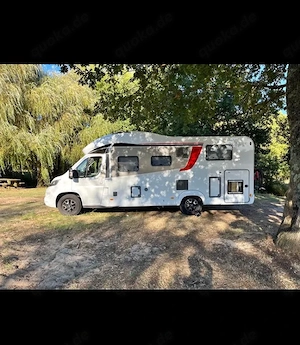 Magnifique Camping Car Bürstner 2  KM 4 places..