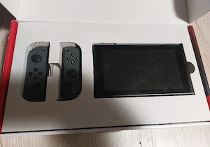 nintendo switch mit tasche und spiel  Guter zu Stand