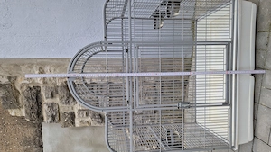 Großer Vogelkäfig