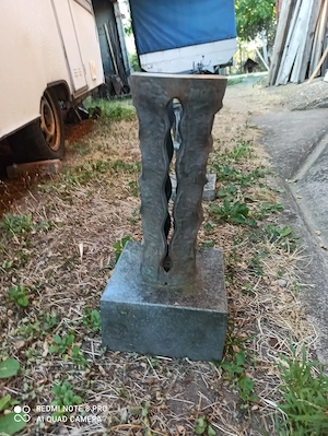 Bronze Grabvasen