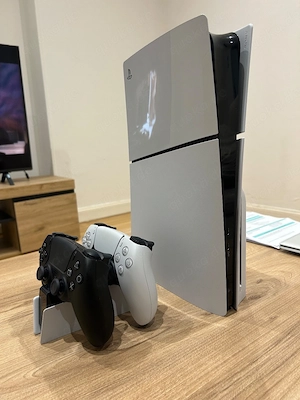PS5 Slim Digital + Zubehör, sehr guter Zustand