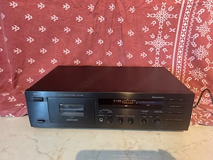 Yamaha kx-390 natural sound stereo kasette deck. 