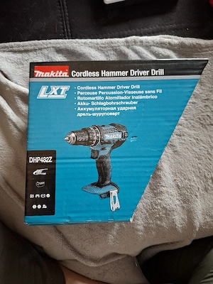 Akku-Schlagbohrschrauber von MAKITA