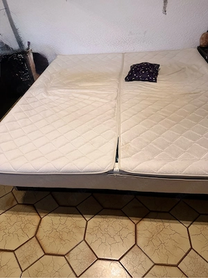 Wasserbett zu verschenken 