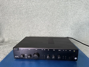 Arcam Delta 290 Stereo-Vollverstärker (HiFi), hergestellt in Großbritannien.