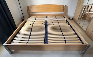Hochwertiges Doppelbett 200x200cm mit zwei Lattenrosten, 200x100cm, in München Sendling