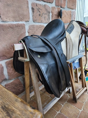 Dressursattel von 1980