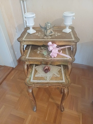 3 Satztische im klassischen Stil   Beistelltische   Goldverziert