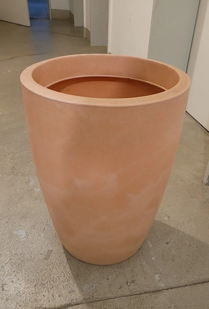 Pflanzkübel , Terrakotta Design, leicht, wetterfest