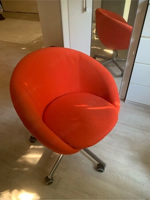 Ikea Drehsessel zu verschenken