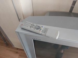 Zu verschenken ist ein schöner Samsung PLANO Fernseher. Bild 4