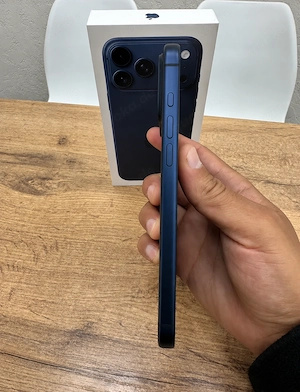 Apple iPhone 17 Pro Max   100 % Batteriekapazität