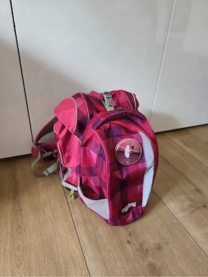 Schulrücksack, Schulranzen, Schultasche für Mädchen von Ergobag