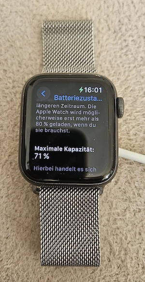 Apple Watch SE 40mm space gray Al CEL - neuw. Bild 5