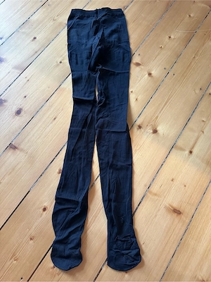 Getragene schwarze Nylonstrumpfhose + 2 Paar Sneakersocken   1 Tag getragen
