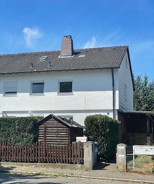 2 Familienhaus sofort frei