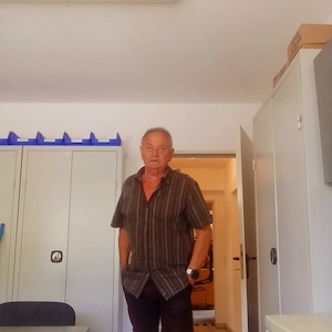 Er sucht Frau 60-78j für schönen Kaffee geilen Sex 