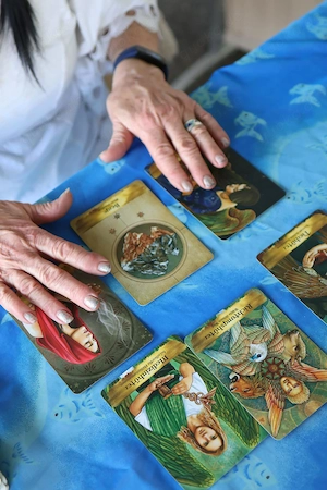 Kartenlegen - Spirituelle und Mediale Lebensberatung mit Tarot