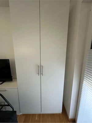 weißer Schrank 99,8 x 236,4 x 37,4