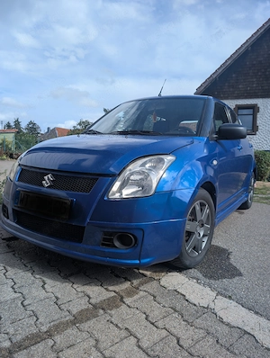 Suzuki Swift neuer TÜV und vielen neuen Teilen 