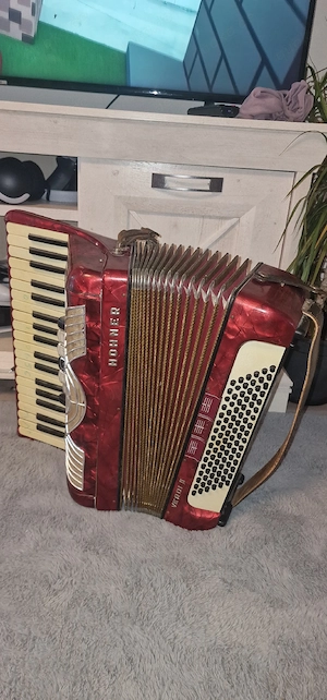 Hohner Verdi II Akkordeon   Rot   guter Zustand