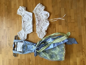 Komplettes Dirndl (5 teilig)