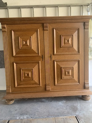 Kommode bzw. Schrank